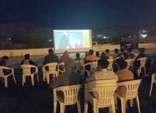 اکران فیلم توسط سینما سیار در محلات حاشیه ای شهر بستک